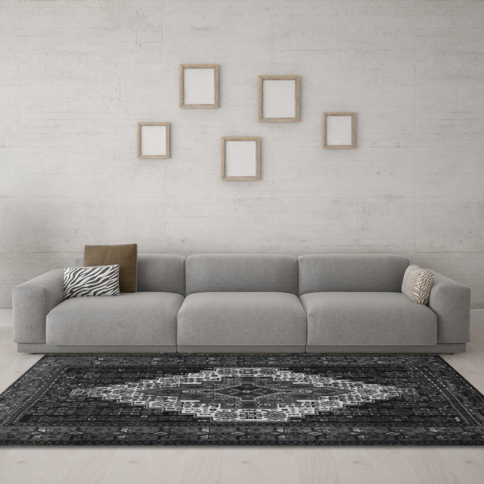 Machine Washable Persian Gray Traditional Rug in a Living Room,, wshtr2236gry