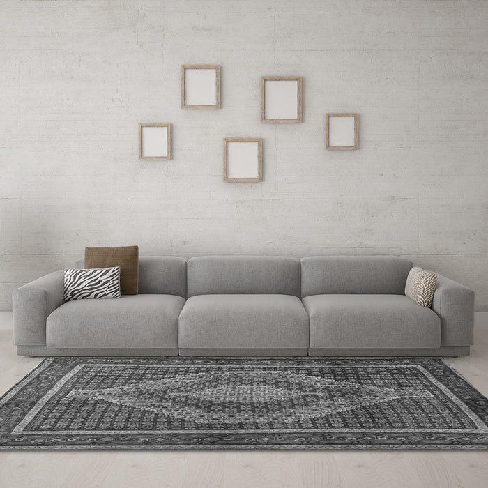 Machine Washable Persian Gray Traditional Rug in a Living Room,, wshtr2238gry