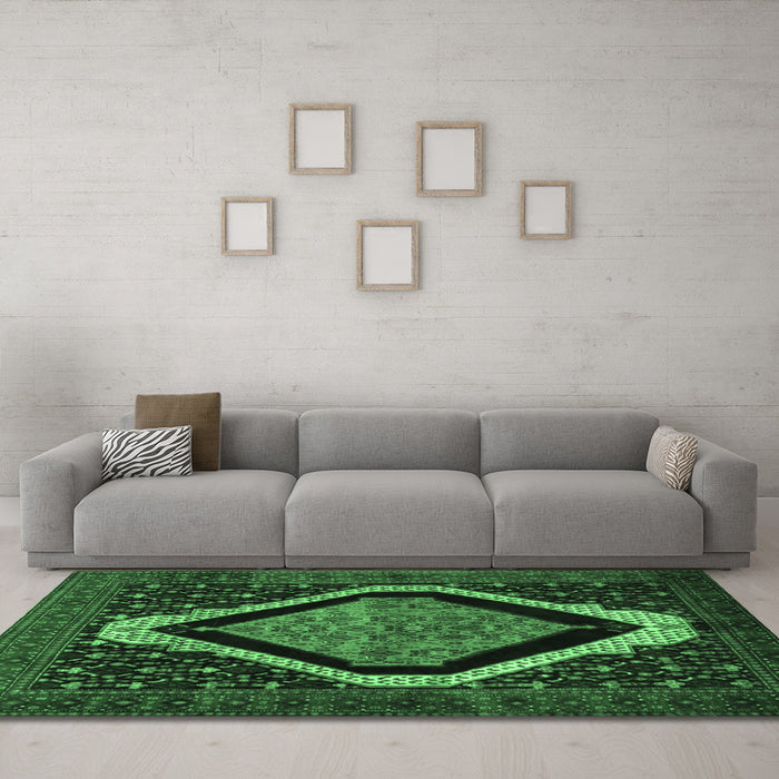 Machine Washable Persian Emerald Green Traditional Area Rugs in a Living Room,, wshtr2239emgrn