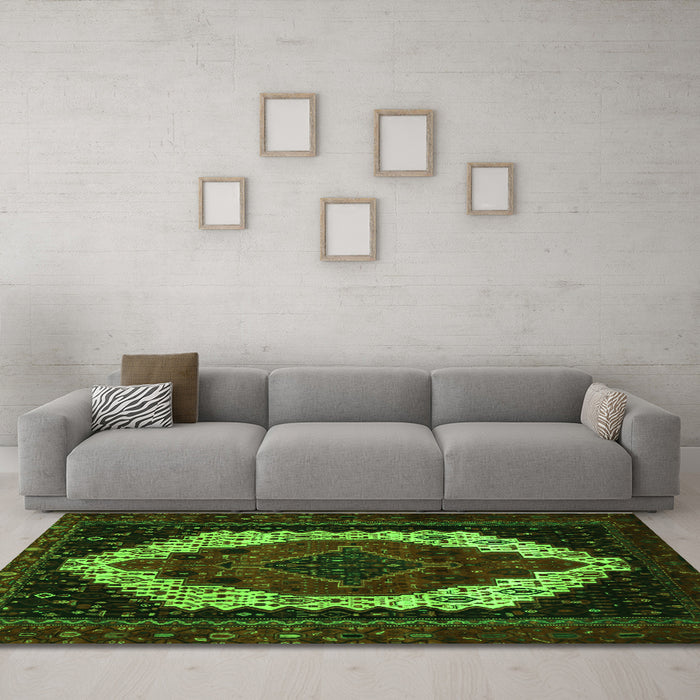 Machine Washable Persian Green Traditional Area Rugs in a Living Room,, wshtr2240grn