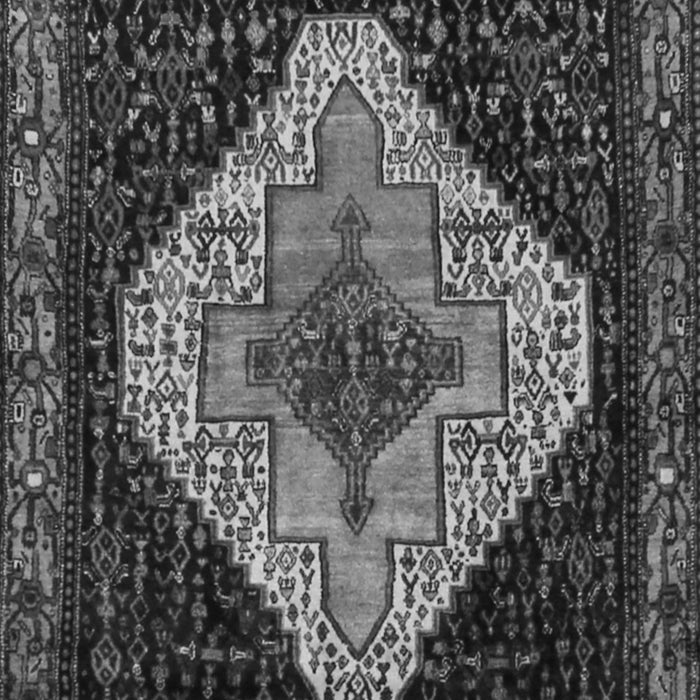 Serging Thickness of Machine Washable Persian Gray Traditional Rug, wshtr2241gry