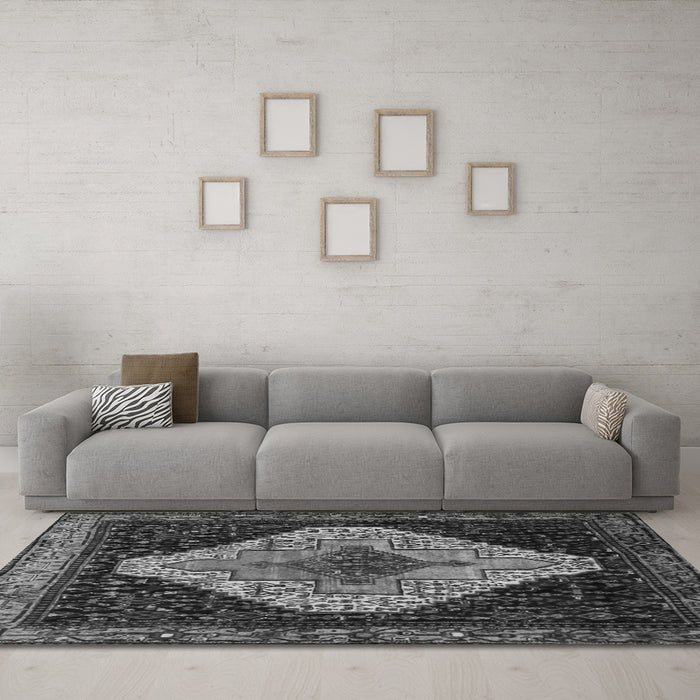 Machine Washable Persian Gray Traditional Rug in a Living Room,, wshtr2241gry