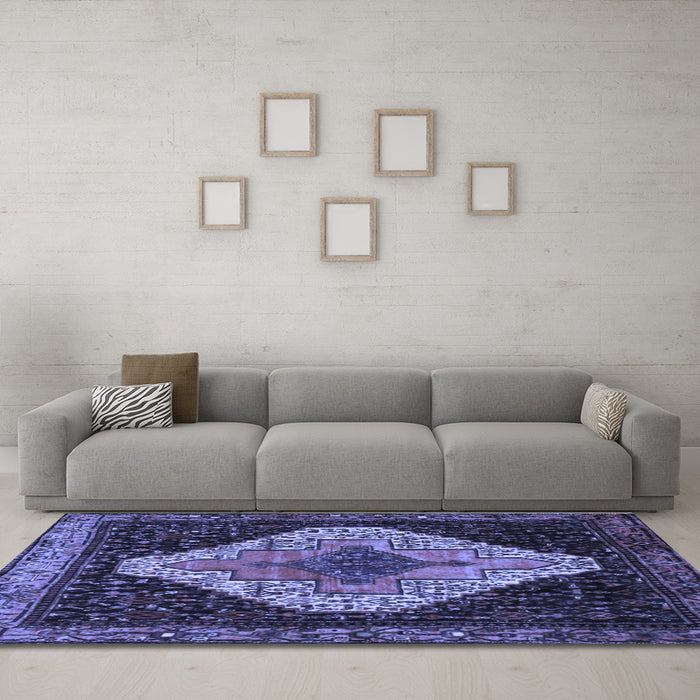 Machine Washable Persian Blue Traditional Rug in a Living Room, wshtr2241blu