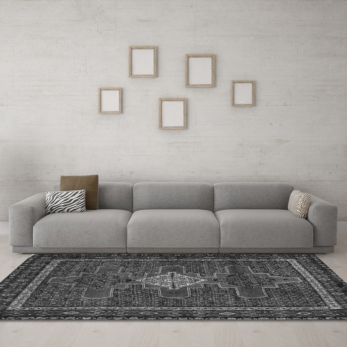 Machine Washable Persian Gray Traditional Rug in a Living Room,, wshtr2242gry