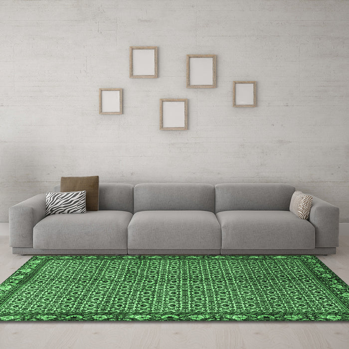 Machine Washable Persian Emerald Green Traditional Area Rugs in a Living Room,, wshtr2245emgrn