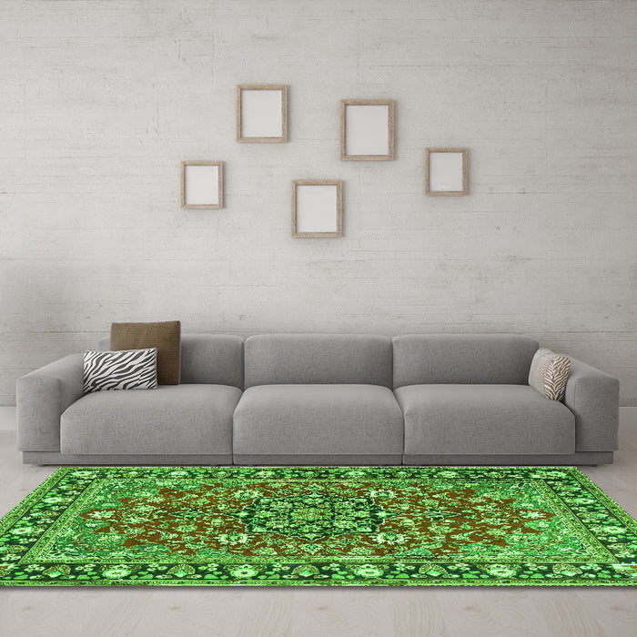 Machine Washable Persian Green Traditional Area Rugs in a Living Room,, wshtr2246grn