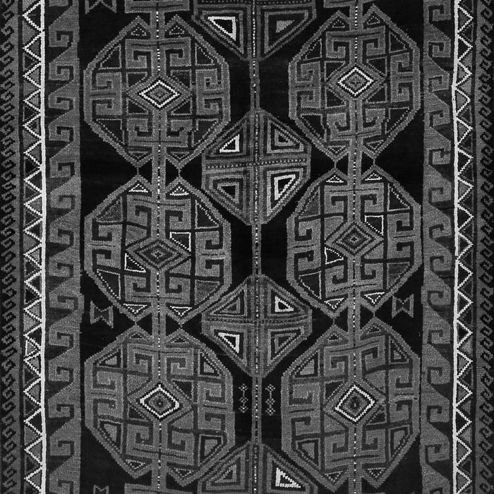 Serging Thickness of Machine Washable Persian Gray Traditional Rug, wshtr224gry