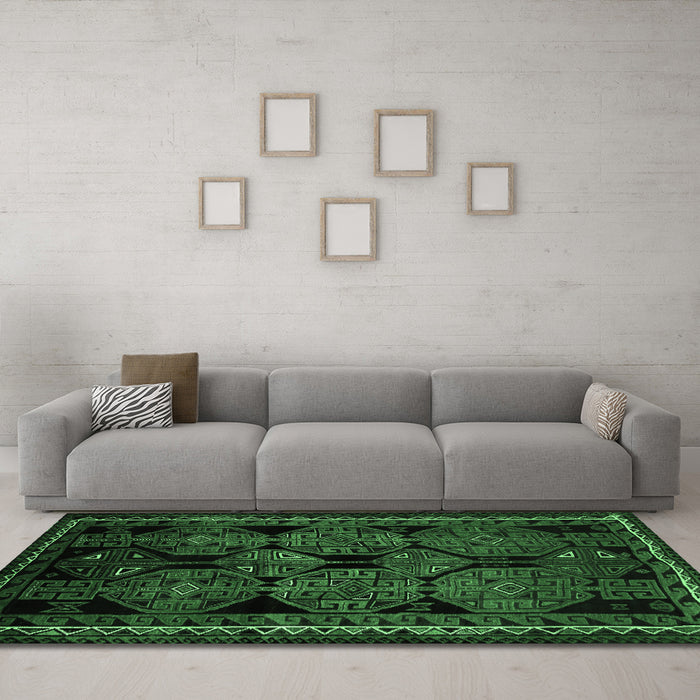 Machine Washable Persian Emerald Green Traditional Area Rugs in a Living Room,, wshtr224emgrn