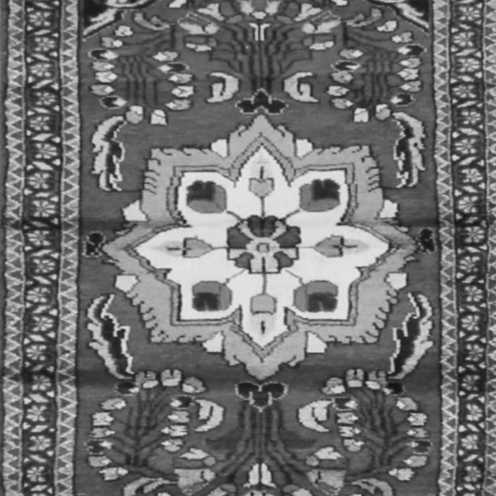 Serging Thickness of Machine Washable Persian Gray Traditional Rug, wshtr2252gry