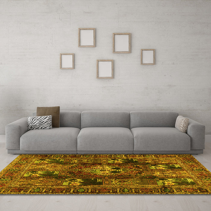 Machine Washable Persian Yellow Traditional Rug in a Living Room, wshtr2253yw