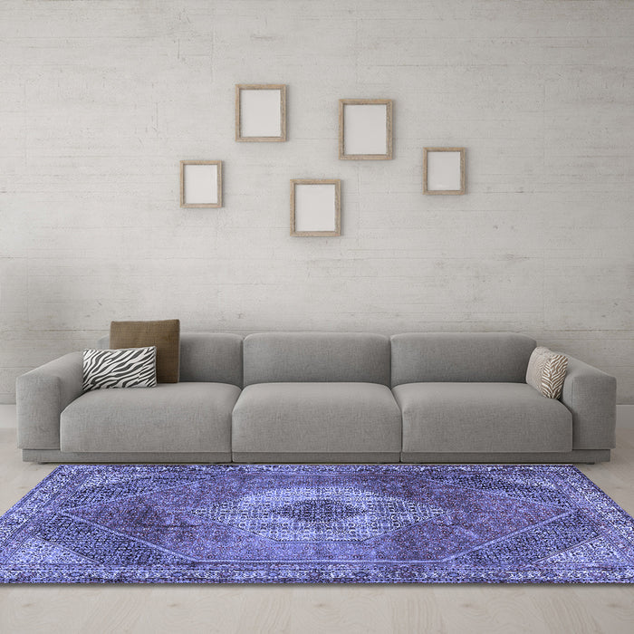 Machine Washable Persian Blue Traditional Rug in a Living Room, wshtr2256blu