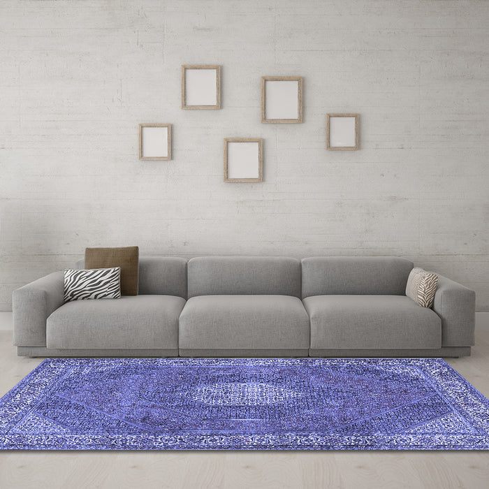 Machine Washable Persian Blue Traditional Rug in a Living Room, wshtr2257blu