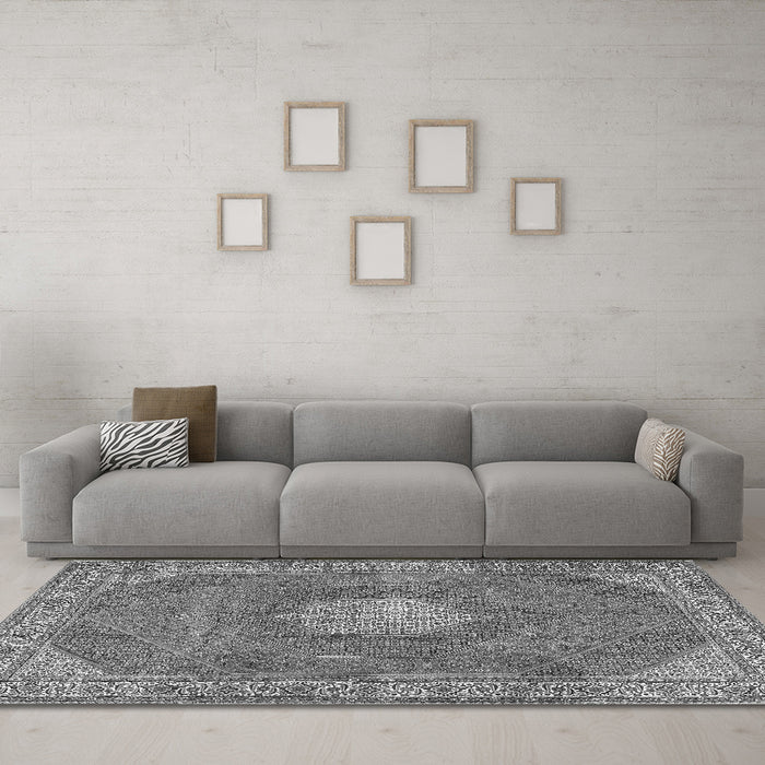 Machine Washable Persian Gray Traditional Rug in a Living Room,, wshtr2257gry
