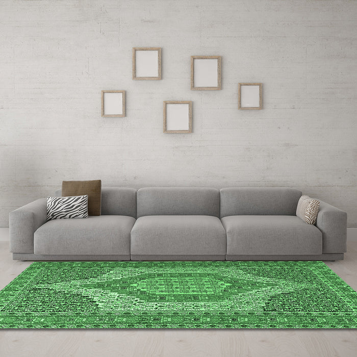 Machine Washable Persian Emerald Green Traditional Area Rugs in a Living Room,, wshtr225emgrn