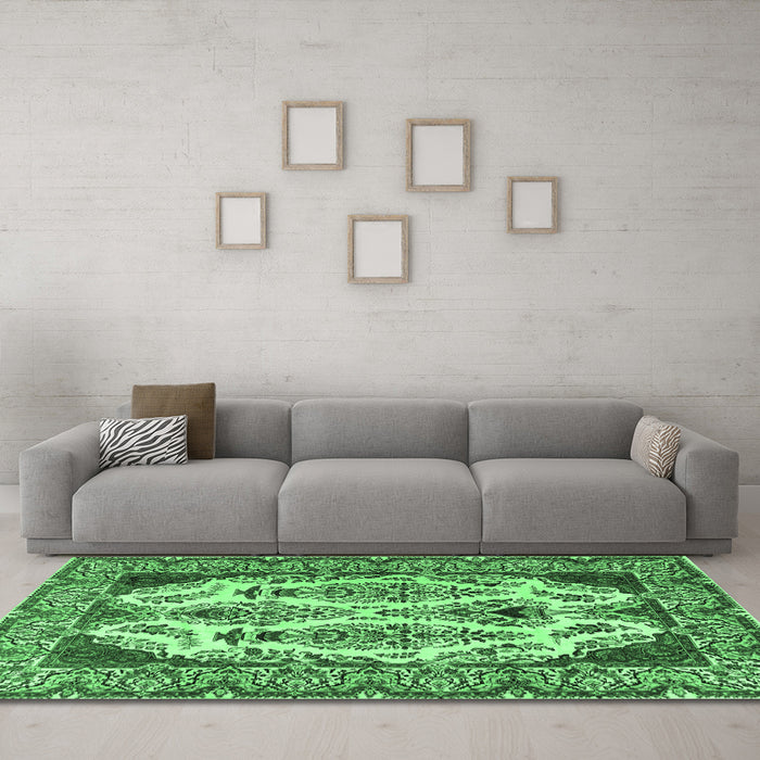 Machine Washable Persian Emerald Green Traditional Area Rugs in a Living Room,, wshtr2264emgrn