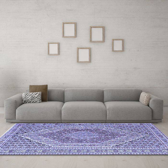 Machine Washable Persian Blue Traditional Rug in a Living Room, wshtr226blu