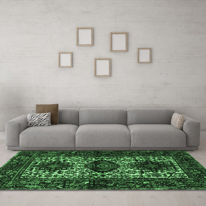 Machine Washable Persian Emerald Green Traditional Area Rugs in a Living Room,, wshtr2271emgrn