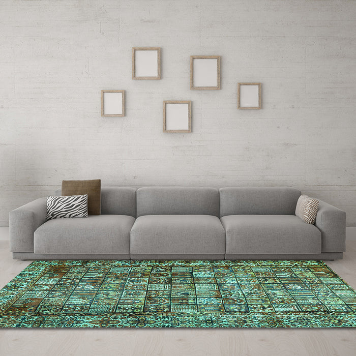 Machine Washable Persian Turquoise Traditional Area Rugs in a Living Room,, wshtr2274turq