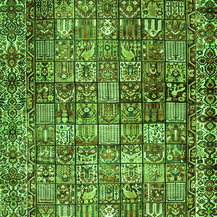 Serging Thickness of Machine Washable Persian Green Traditional Area Rugs, wshtr2274grn