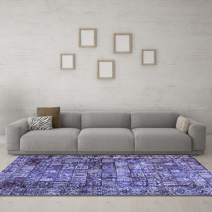 Machine Washable Persian Blue Traditional Rug in a Living Room, wshtr2274blu