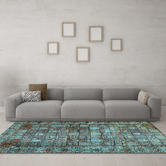Machine Washable Persian Light Blue Traditional Rug in a Living Room, wshtr2274lblu