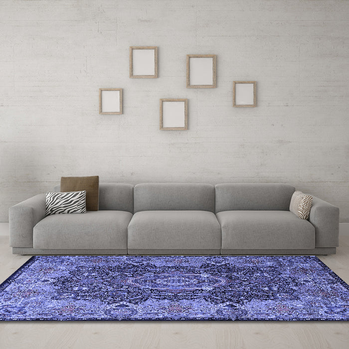 Machine Washable Persian Blue Traditional Rug in a Living Room, wshtr2278blu