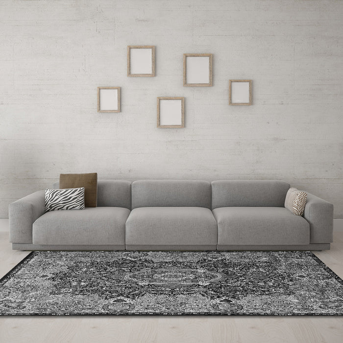 Machine Washable Persian Gray Traditional Rug in a Living Room,, wshtr2278gry