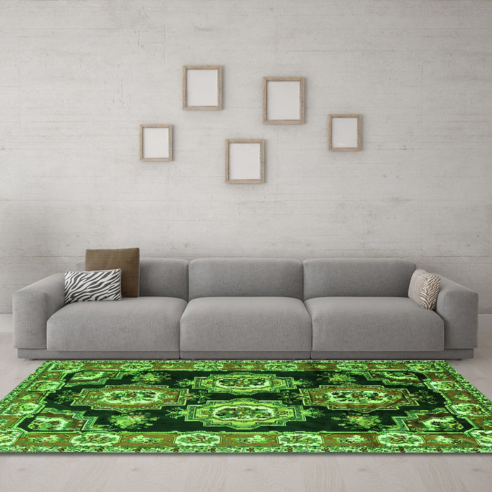 Machine Washable Persian Green Traditional Area Rugs in a Living Room,, wshtr2279grn