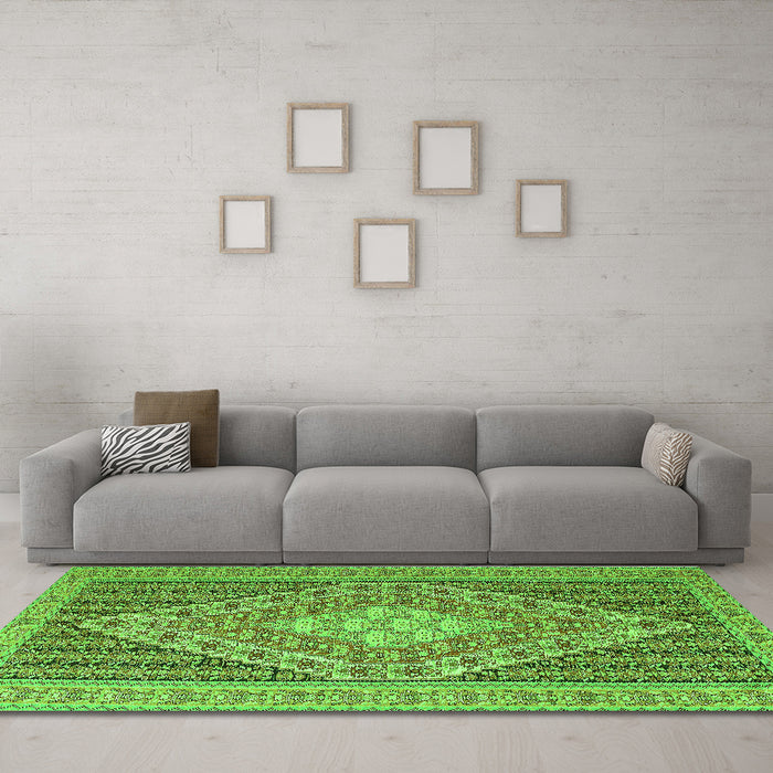 Machine Washable Medallion Green Traditional Area Rugs in a Living Room,, wshtr227grn