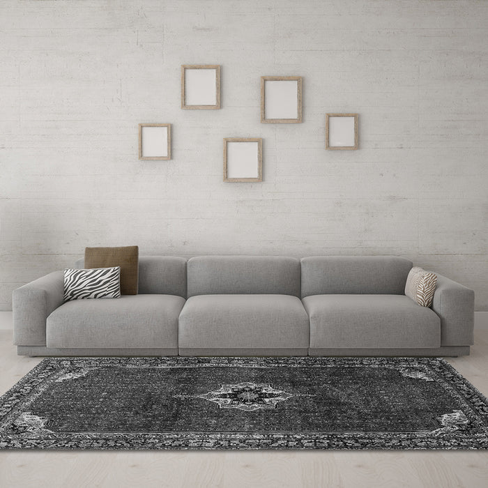 Machine Washable Persian Gray Traditional Rug in a Living Room,, wshtr2280gry