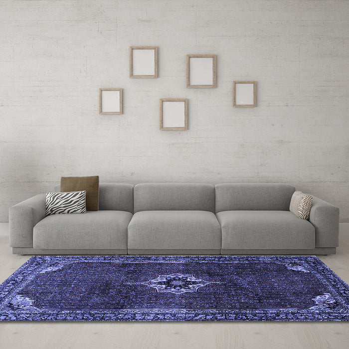 Machine Washable Persian Blue Traditional Rug in a Living Room, wshtr2280blu