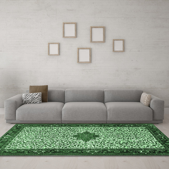 Machine Washable Persian Emerald Green Traditional Area Rugs in a Living Room,, wshtr2283emgrn