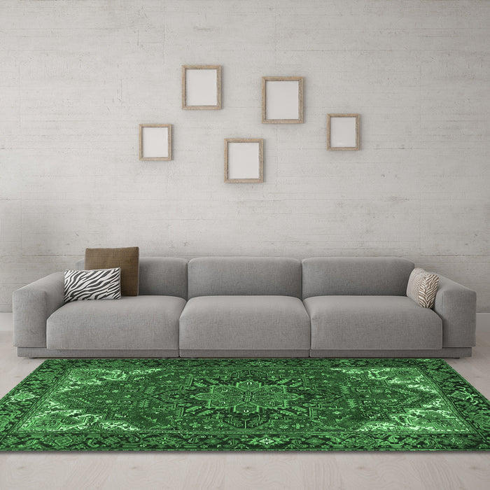 Machine Washable Persian Emerald Green Traditional Area Rugs in a Living Room,, wshtr2284emgrn