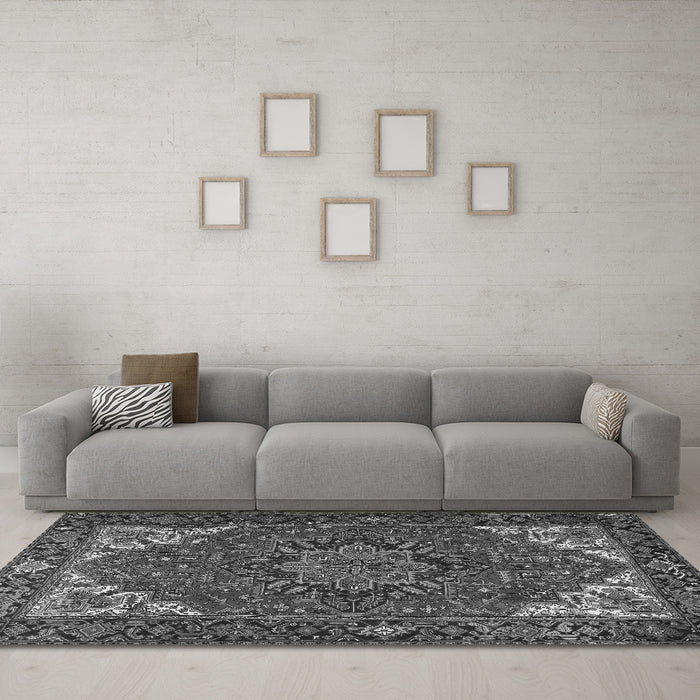 Machine Washable Persian Gray Traditional Rug in a Living Room,, wshtr2284gry