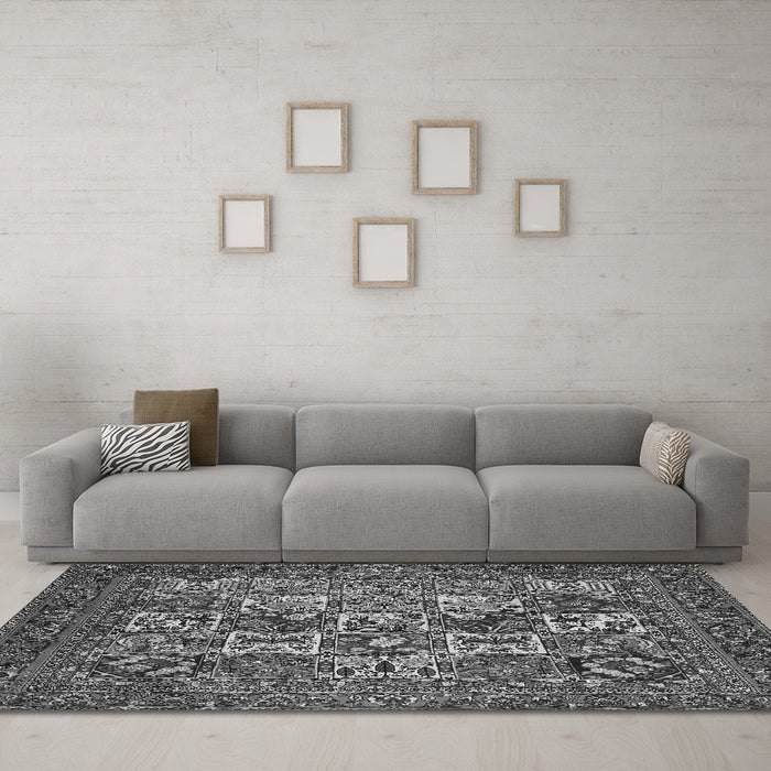 Machine Washable Persian Gray Traditional Rug in a Living Room,, wshtr2294gry