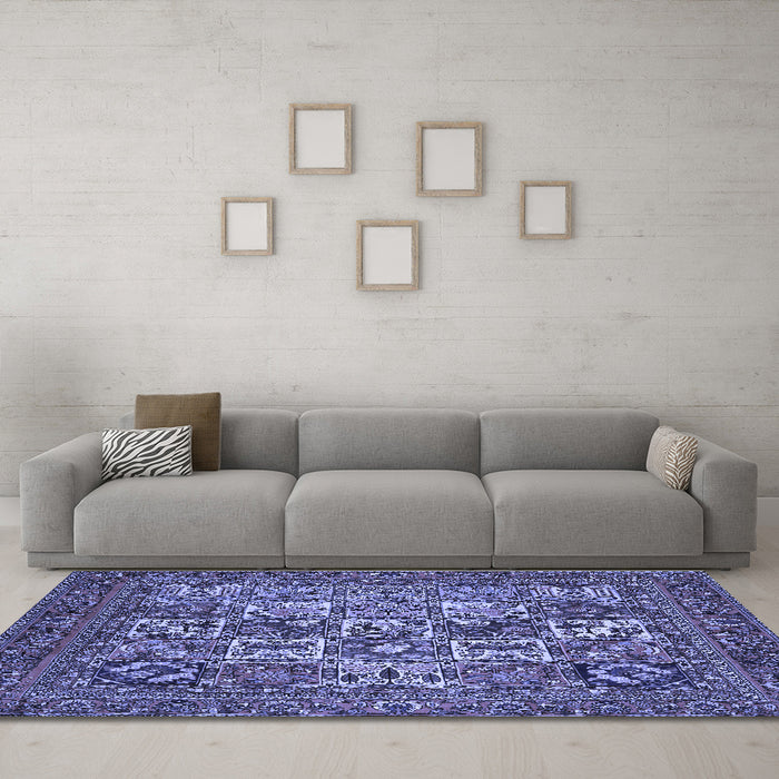 Machine Washable Persian Blue Traditional Rug in a Living Room, wshtr2294blu