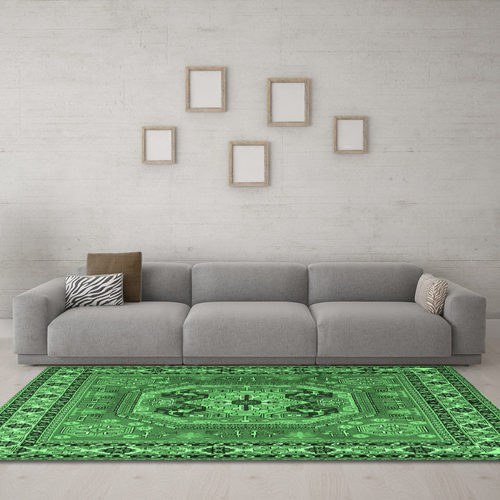 Machine Washable Persian Emerald Green Traditional Area Rugs in a Living Room,, wshtr2298emgrn