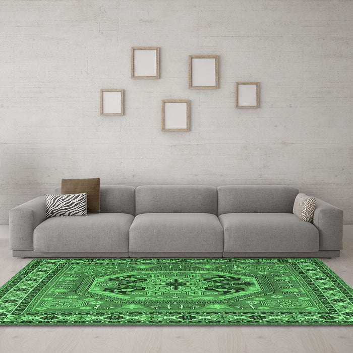 Machine Washable Persian Emerald Green Traditional Area Rugs in a Living Room,, wshtr2299emgrn