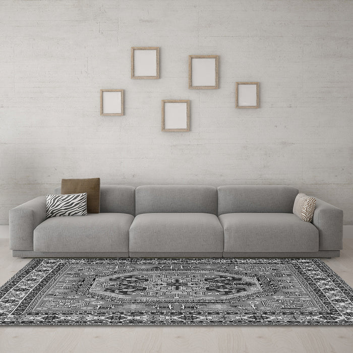 Machine Washable Persian Gray Traditional Rug in a Living Room,, wshtr2299gry