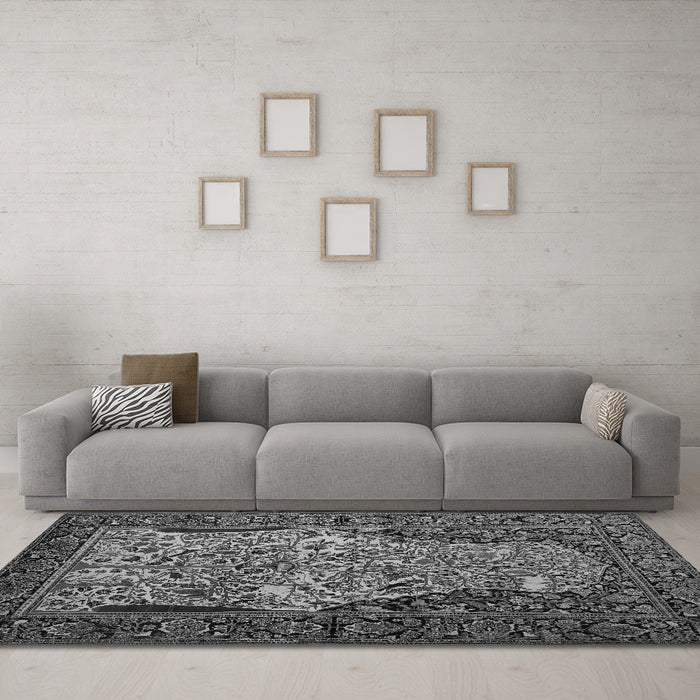 Machine Washable Persian Gray Traditional Rug in a Living Room,, wshtr22gry