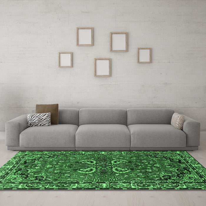 Machine Washable Persian Emerald Green Traditional Area Rugs in a Living Room,, wshtr2307emgrn