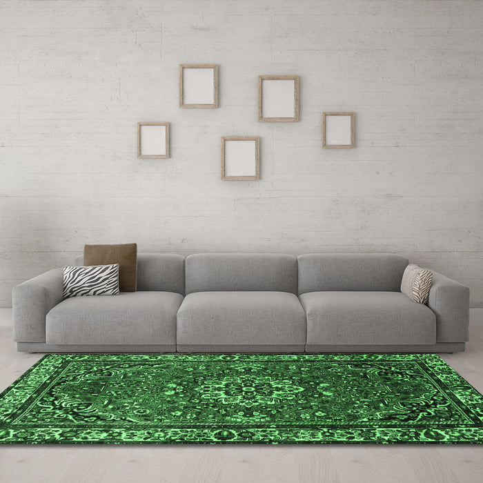 Machine Washable Persian Emerald Green Traditional Area Rugs in a Living Room,, wshtr2308emgrn