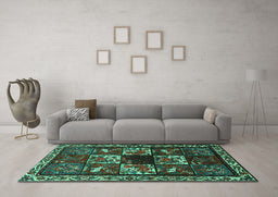 Machine Washable Animal Turquoise Traditional Area Rugs in a Living Room,, wshtr2316turq