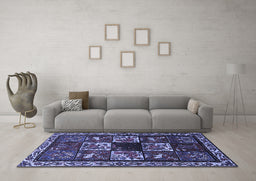 Machine Washable Animal Blue Traditional Rug in a Living Room, wshtr2316blu