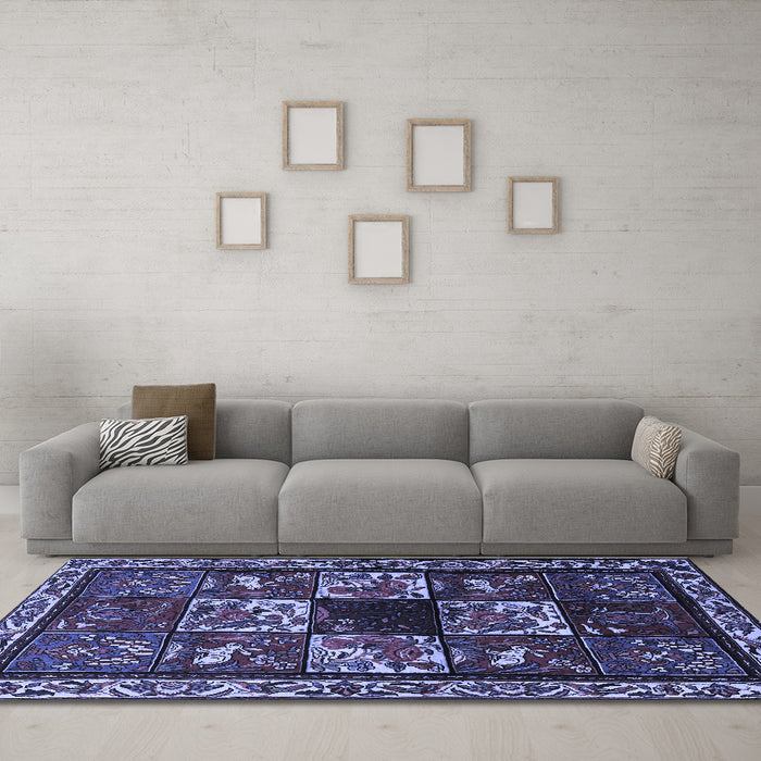 Machine Washable Animal Blue Traditional Rug in a Living Room, wshtr2316blu