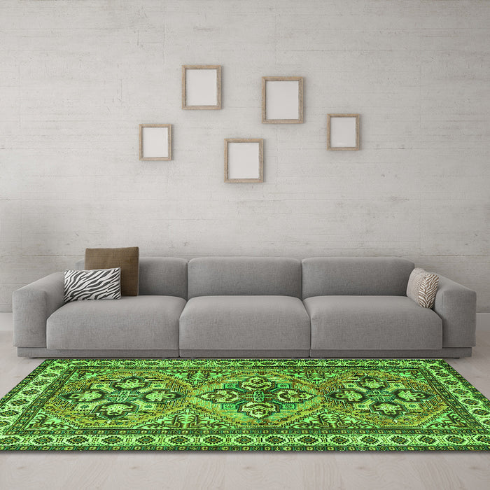 Machine Washable Persian Green Traditional Area Rugs in a Living Room,, wshtr2318grn