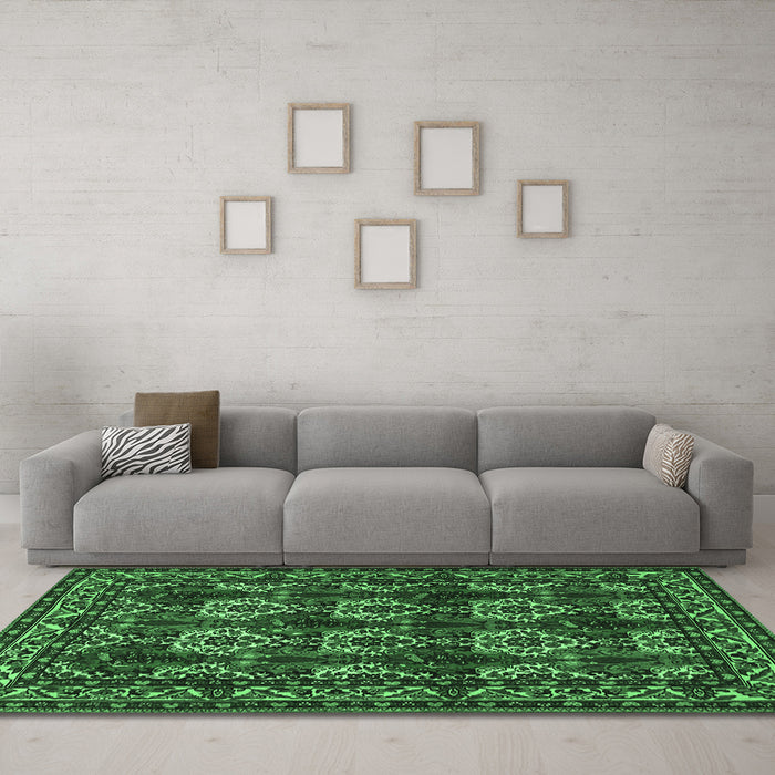 Machine Washable Persian Emerald Green Traditional Area Rugs in a Living Room,, wshtr2320emgrn