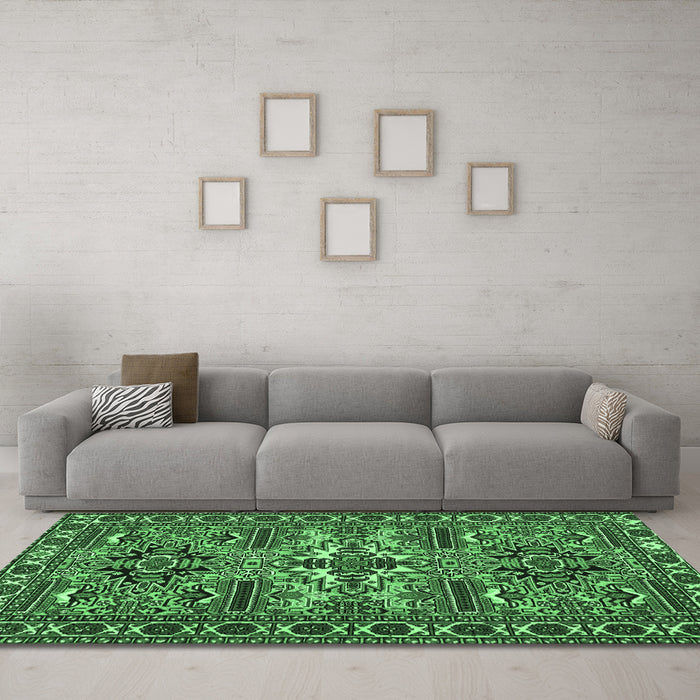 Machine Washable Persian Emerald Green Traditional Area Rugs in a Living Room,, wshtr2321emgrn