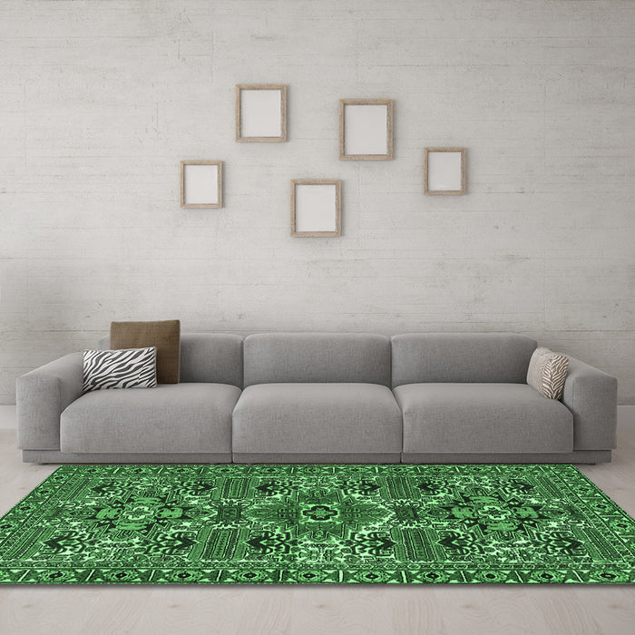 Machine Washable Persian Emerald Green Traditional Area Rugs in a Living Room,, wshtr2322emgrn