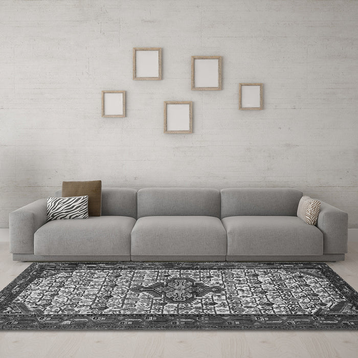 Machine Washable Persian Gray Traditional Rug in a Living Room,, wshtr2323gry